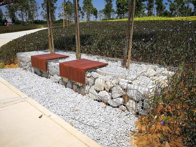 Stone-Filled Wire Frame Seating