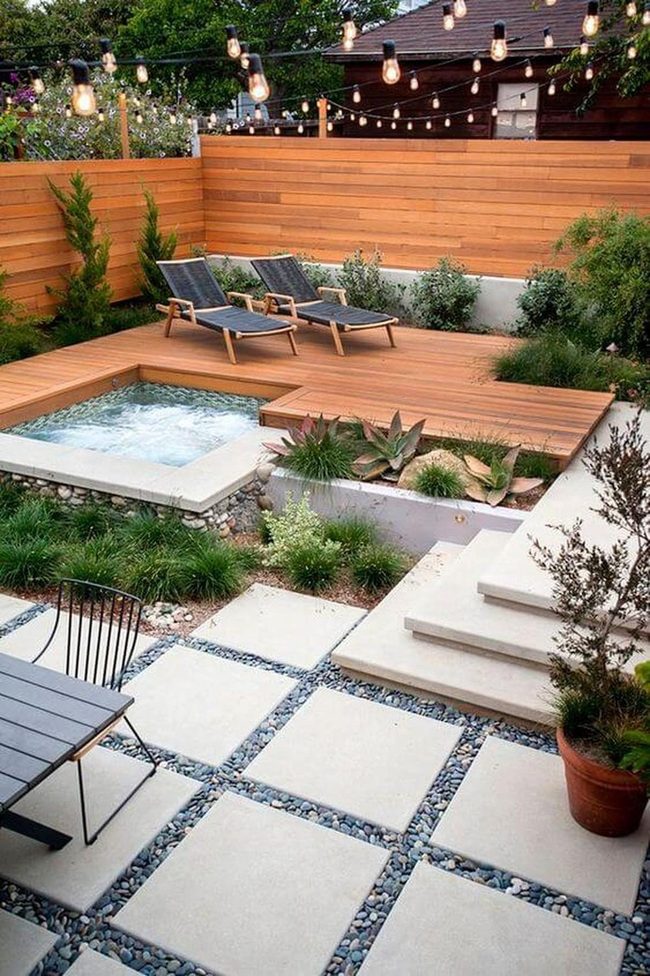 Wood Lattice Garden Retreat