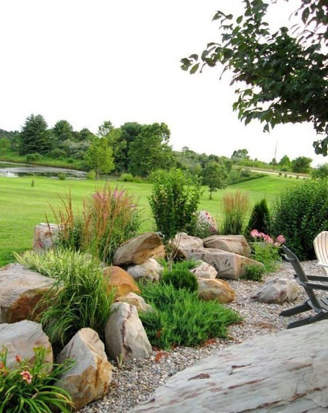 Green Stone Garden Escape