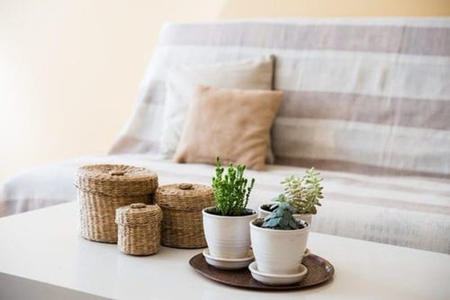 Ceramic Cups With Woven Jute Boxes