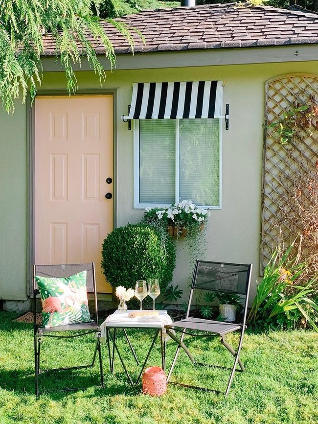 Pink Lattice Planter Garden Seating