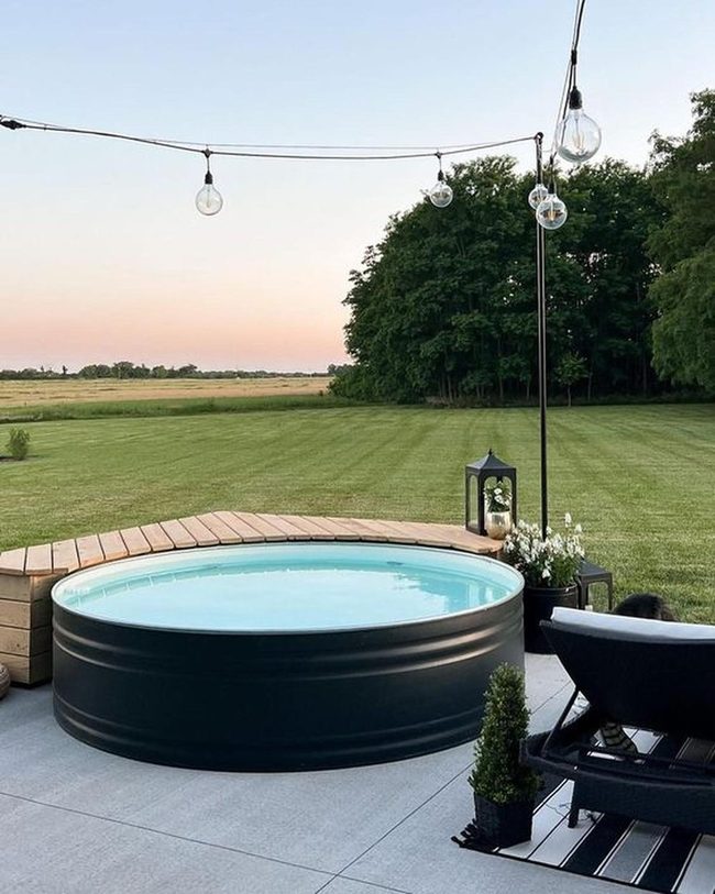 Dark Tub, String Lights, Green Escape