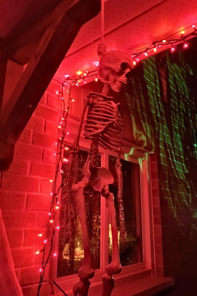 Bush Monster Halloween Window Glow