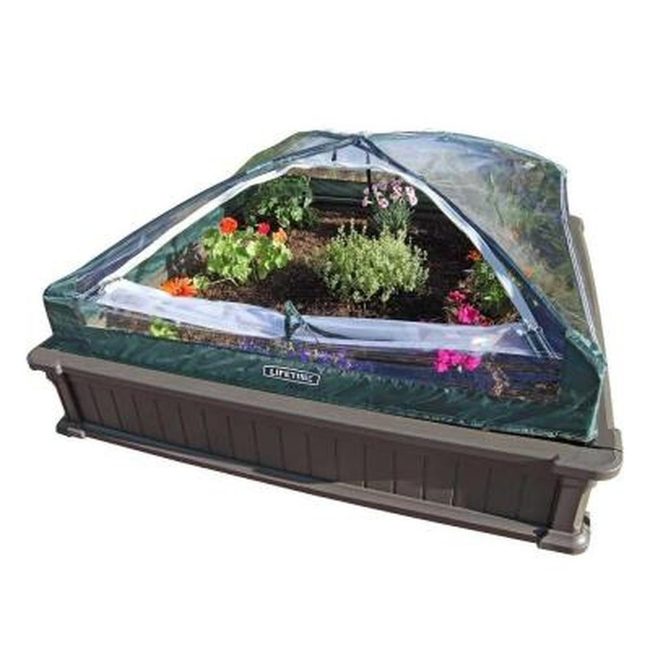 Waist-High Beds Extend Growing Season