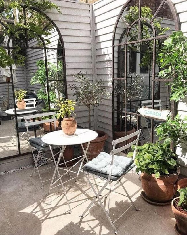 Layered Green Bistro Oasis