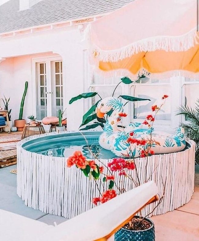 Pink Flamingo Pool Paradise