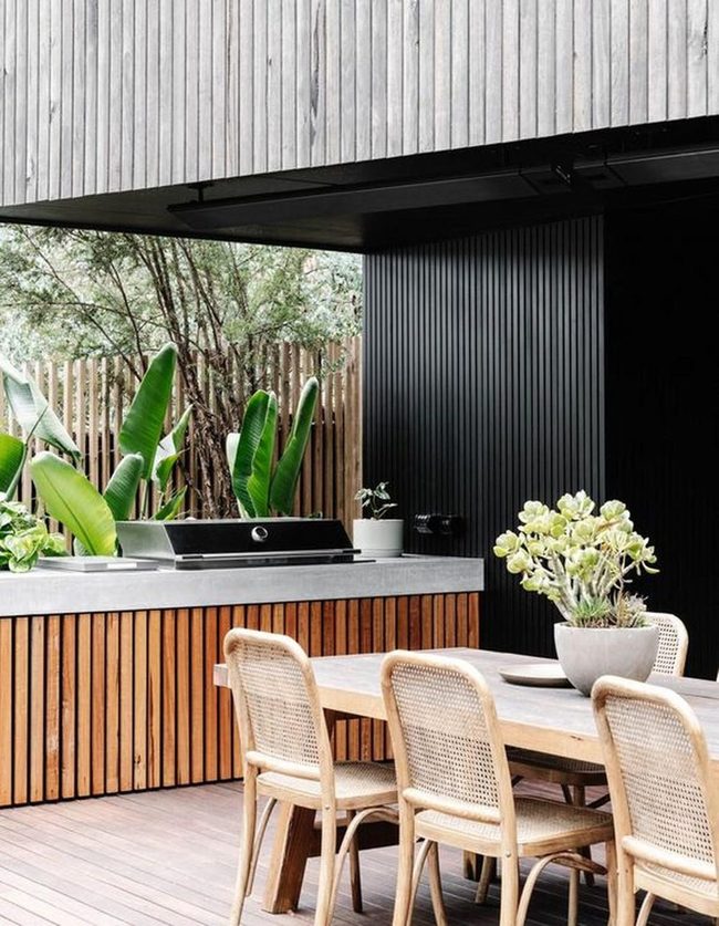 Wood And Black Outdoor Kitchen
