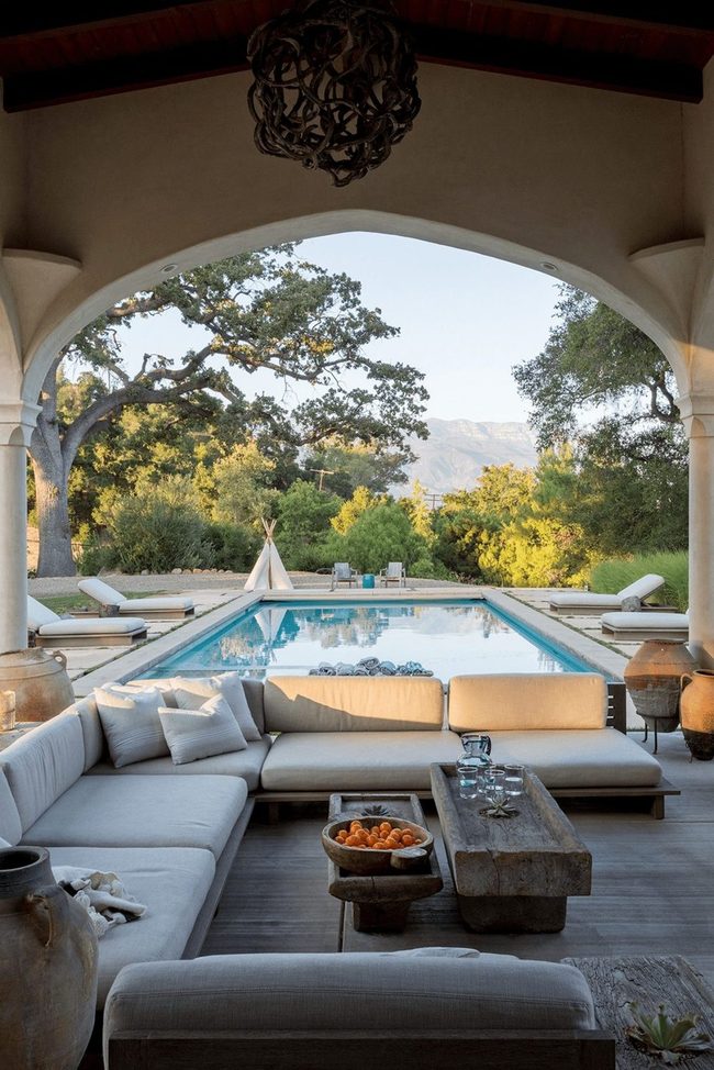 Oversized Outdoor Sofa Gathering
