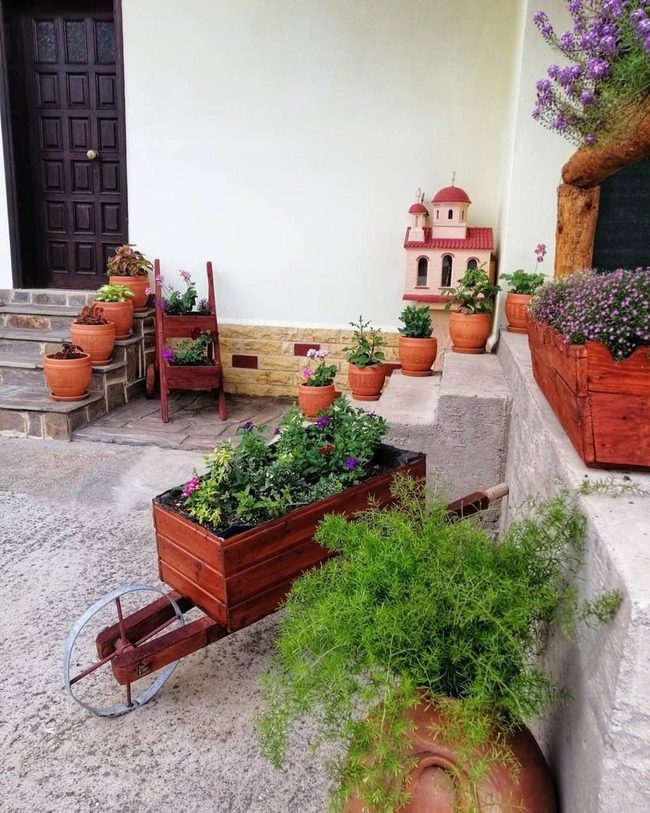 Terra Cotta Steps To Inviting Outdoors