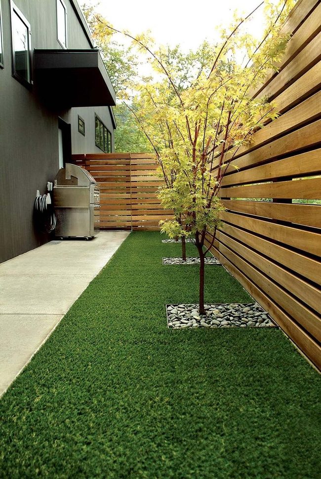 Synthetic Grass With Wood Fence Simplicity