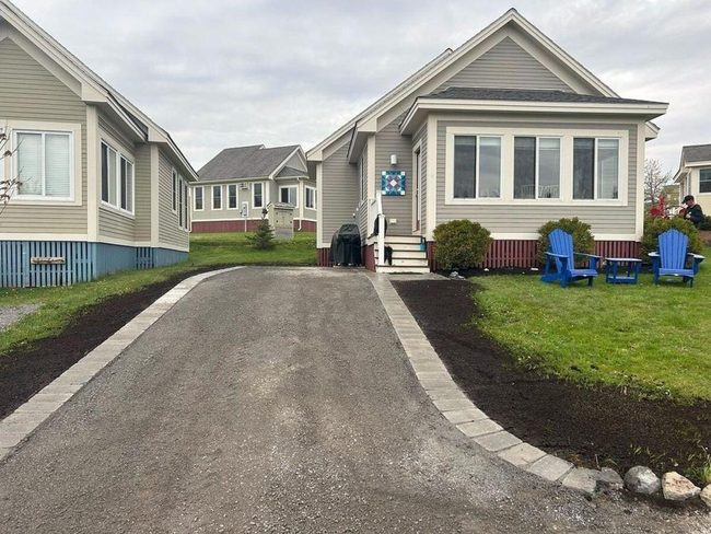 Mulch Borders Frame Driveways Beautifully