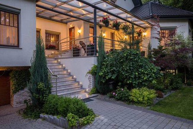 Sculptural Trees Frame Minimalist Gray Gardens