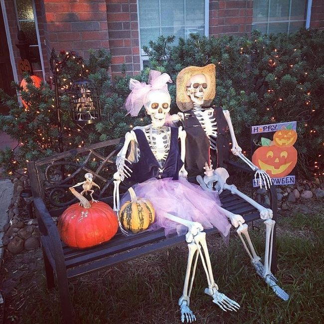 Giant Skeleton Yard Takeover