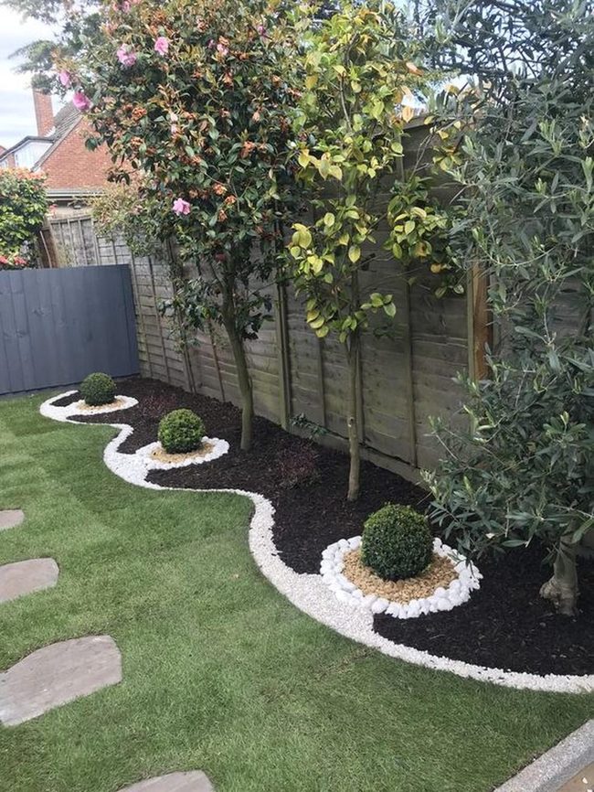 White Stone Borders Frame Living Landscape