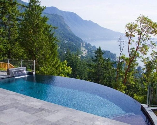Borderless Water Meets Landscape