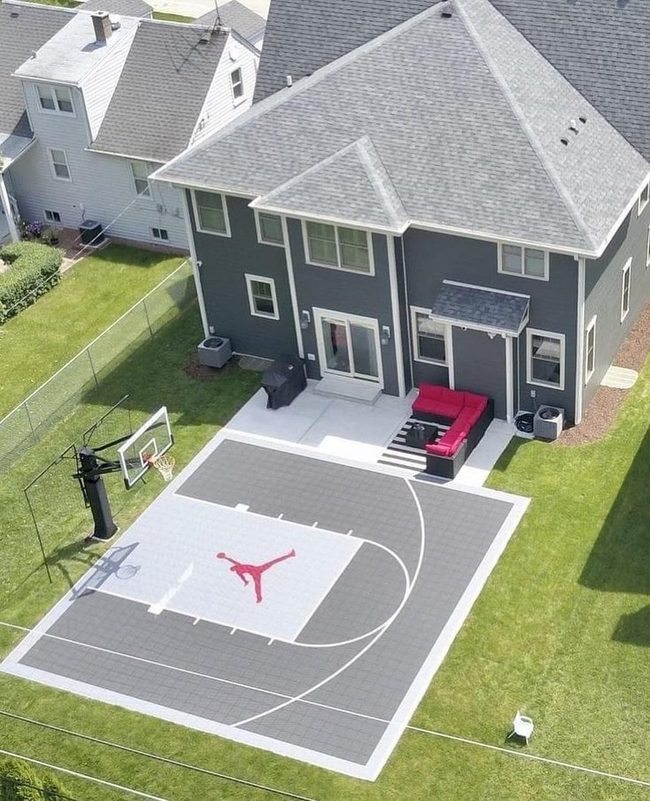 Red Logo Pops Black Court