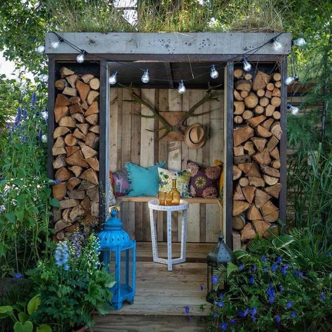 Stacked Wood Garden Glow