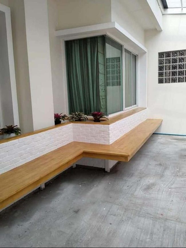 Built-In Bench With Fire And Water