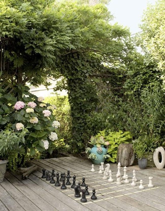 Verdant Garden Chess Retreat
