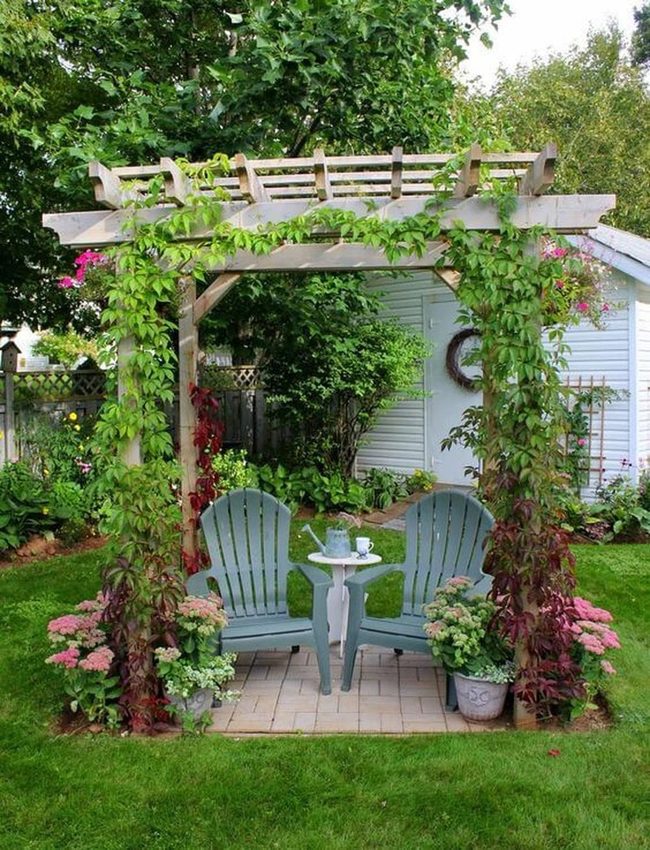 Cascading Vines, Intimate Seating Nook