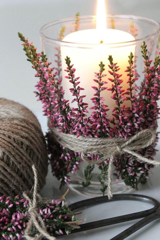 Twine-Wrapped Candles With Spring Blooms