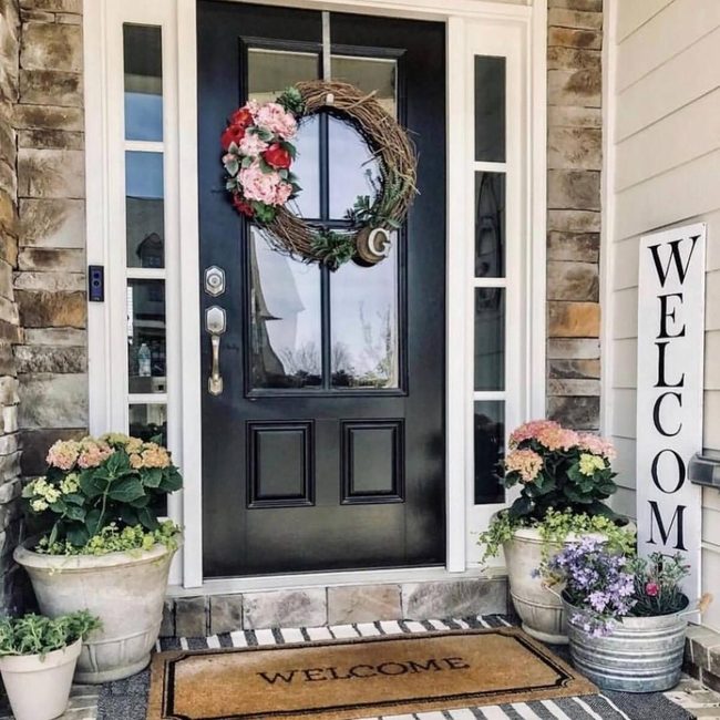 Mixed Material Potted Entrance