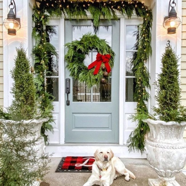 Red Bow Evergreen Entrance