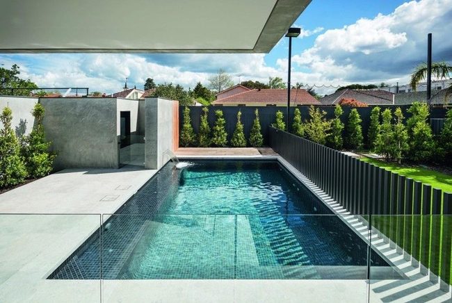 Strong Metal Fencing With Low Maintenance