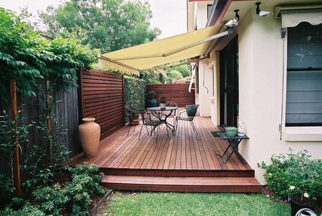 Natural Wood Deck Garden Retreat