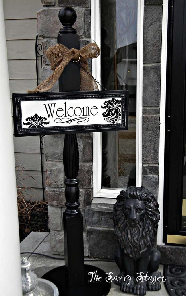 Black And White Baroque Burlap Entry
