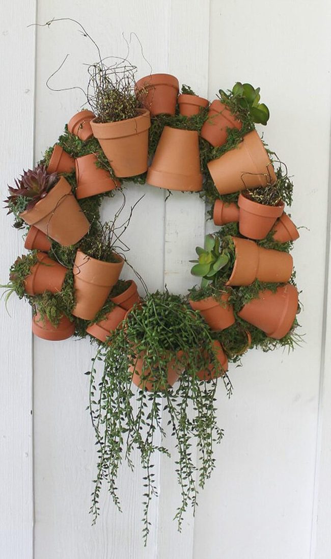 Living Potted Wreath Statement