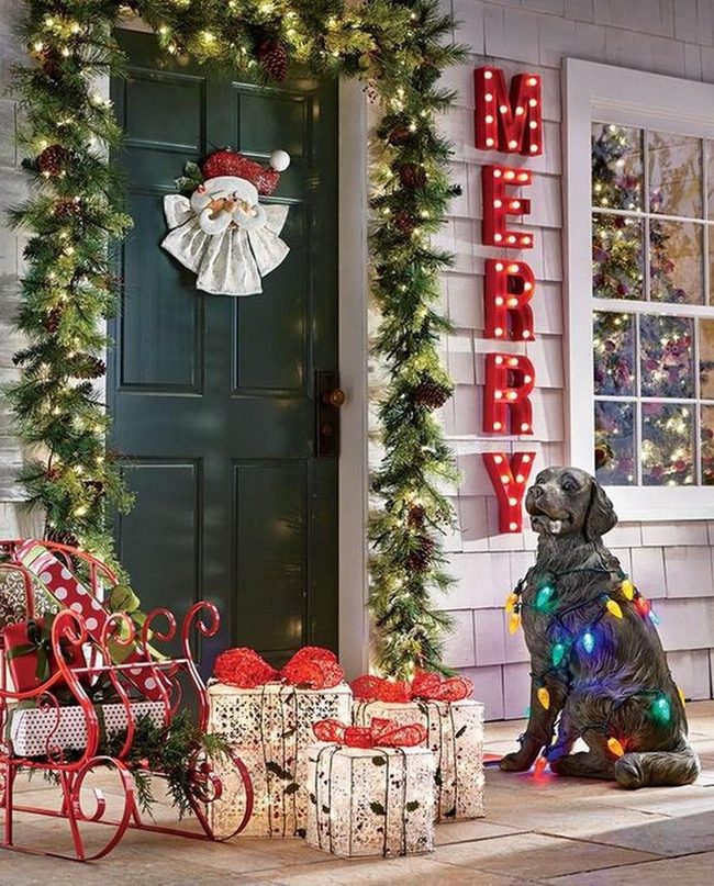 Green Garland And Red Merry Sign