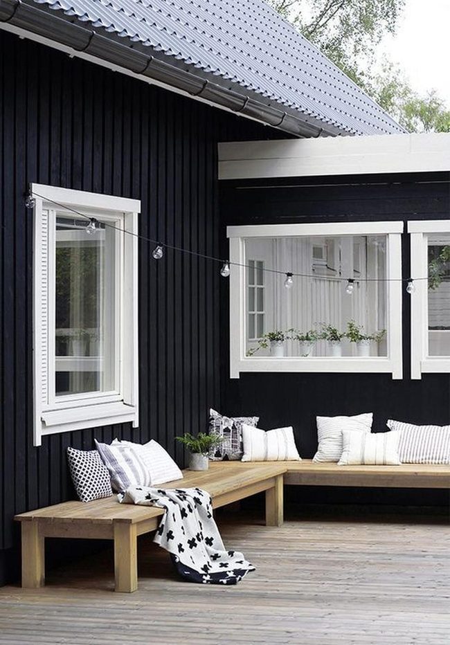 Dark Wood Meets Crisp White Seating