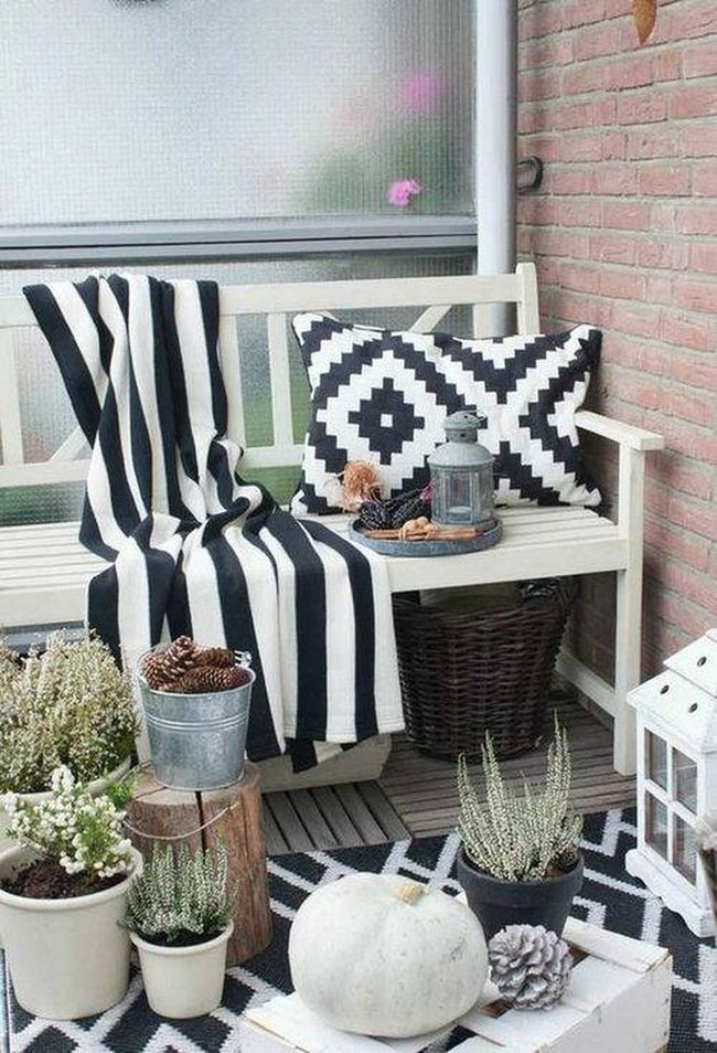 Monochromatic Planters, Modern Minimalism