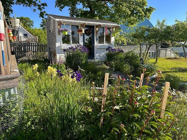 Purple Iris Garden Cottage Escape