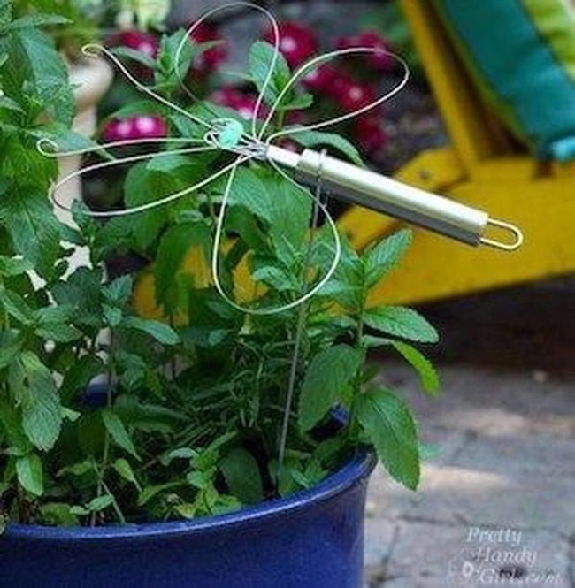 Shiny Metal Flower Garden Accent