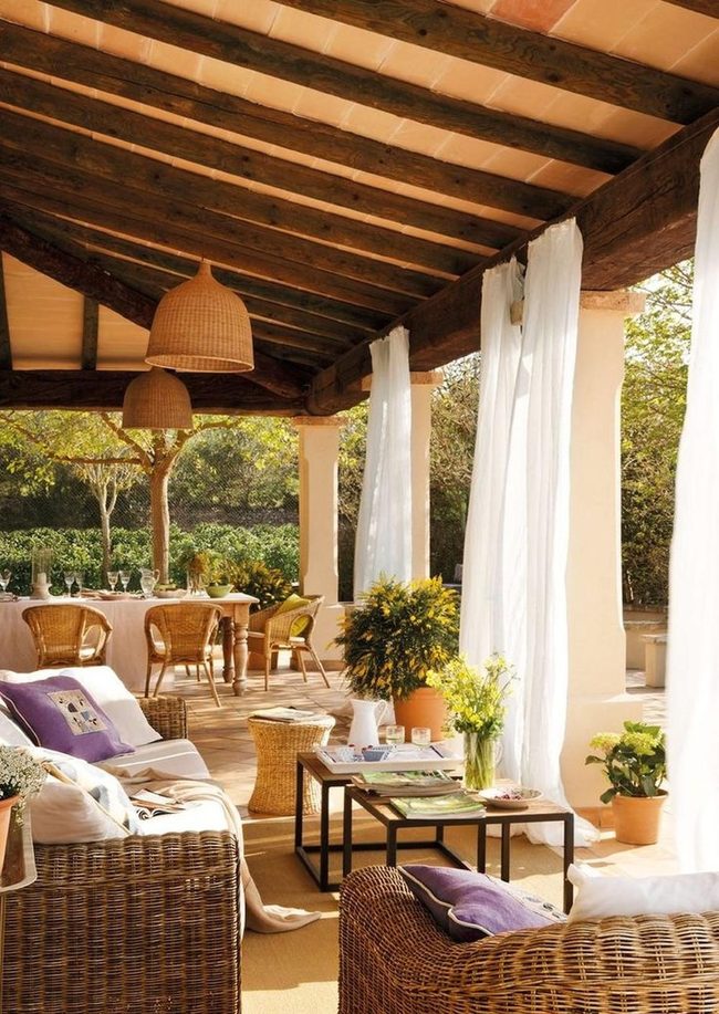 White Linen Garden Room