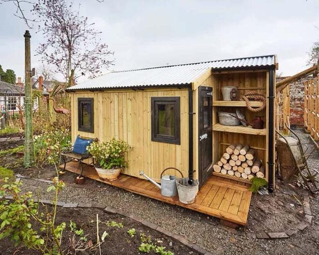 Organized Garden Zones With Hidden Storage