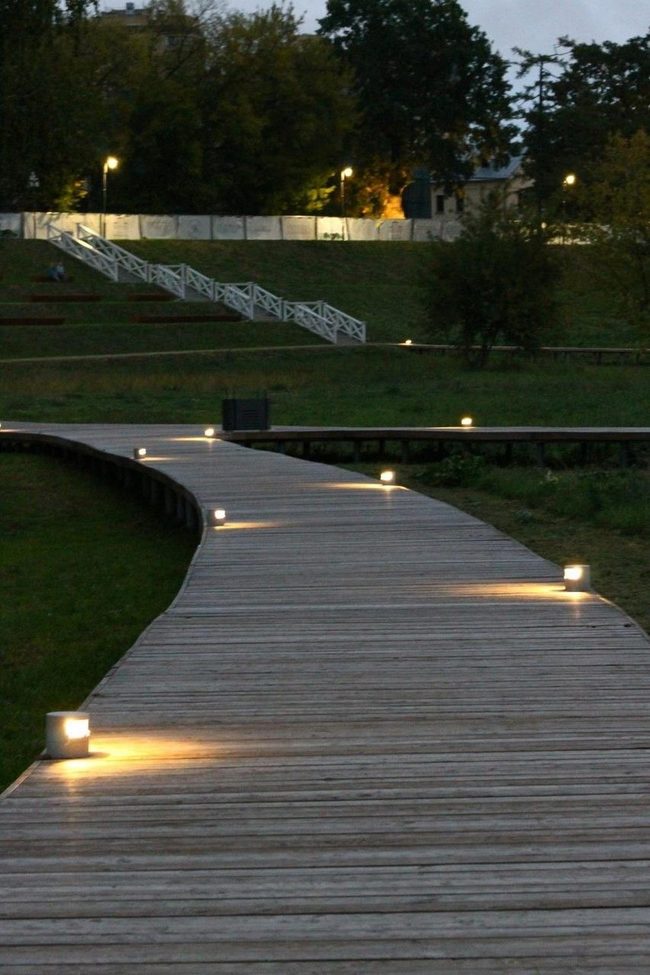 Glowing Ground Path Garden