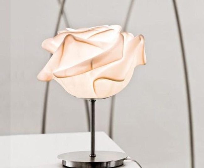 White Porcelain Rose Wall Lamp