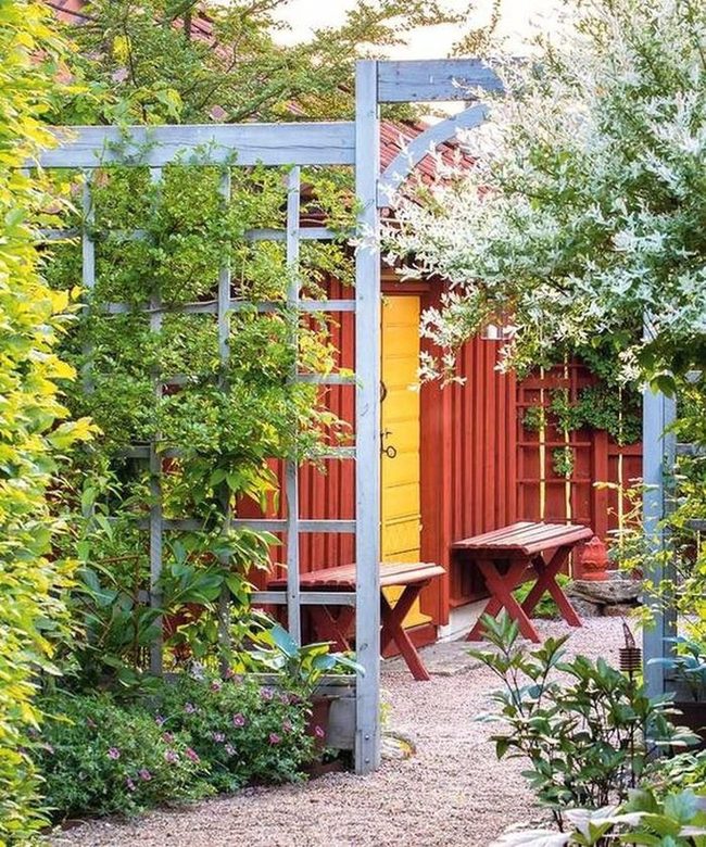 Yellow Door Garden Escape
