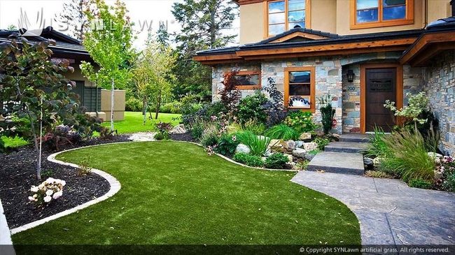 Curved Grass Meets Black Mulch