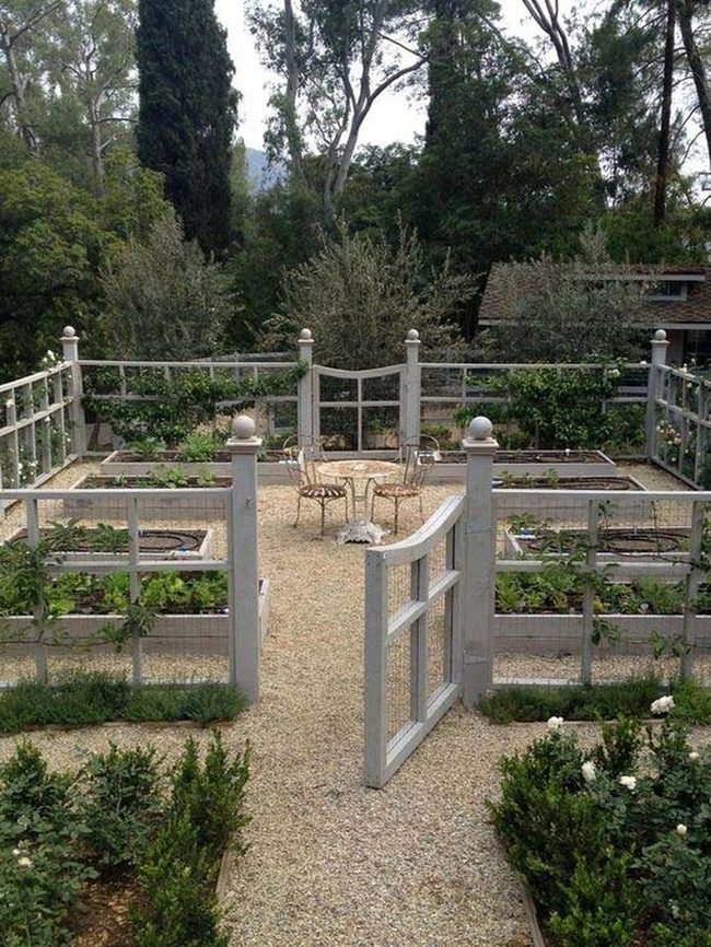 Wooden Garden Fence With Decorative Finials