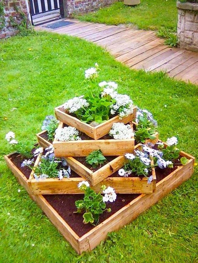 Tiered Wood Planter Geometric Height