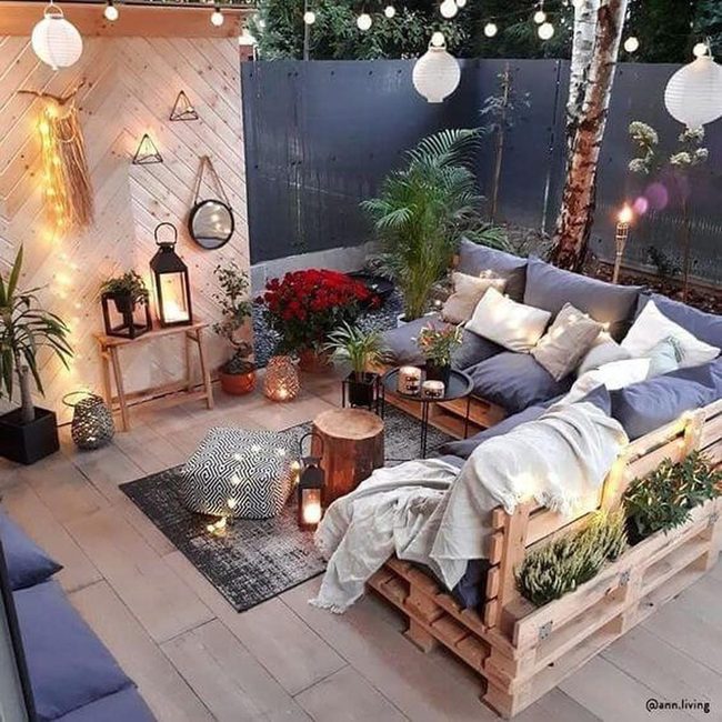 String Lights And Wooden Pallets