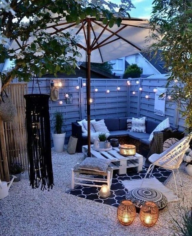 Shaded Seating With Cushioned Comfort