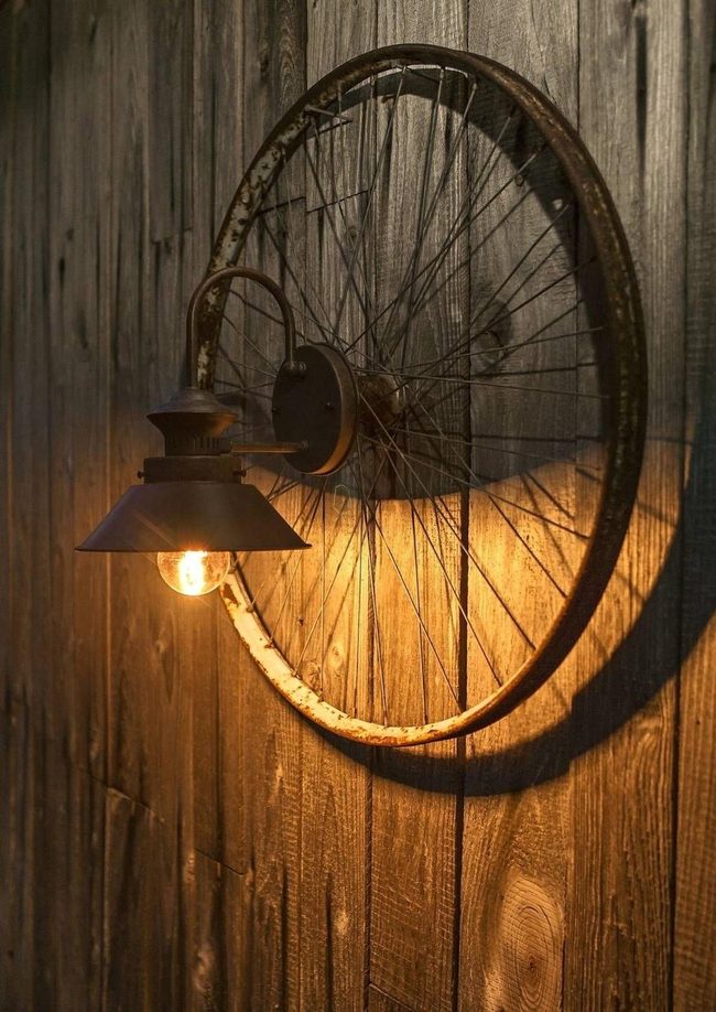 Circular Metal Wheel Lighting Fixture