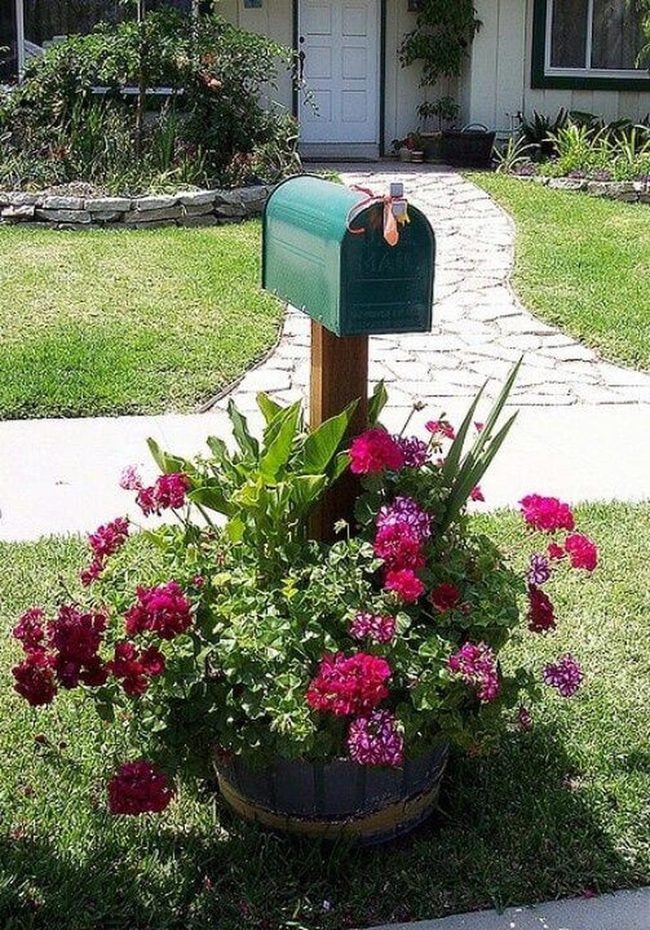 Blooming Mailbox Welcome Statement