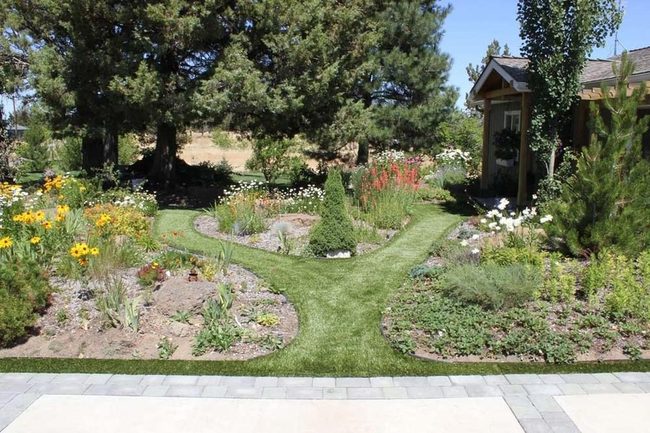 Low-Maintenance Green Pathways With Rocks