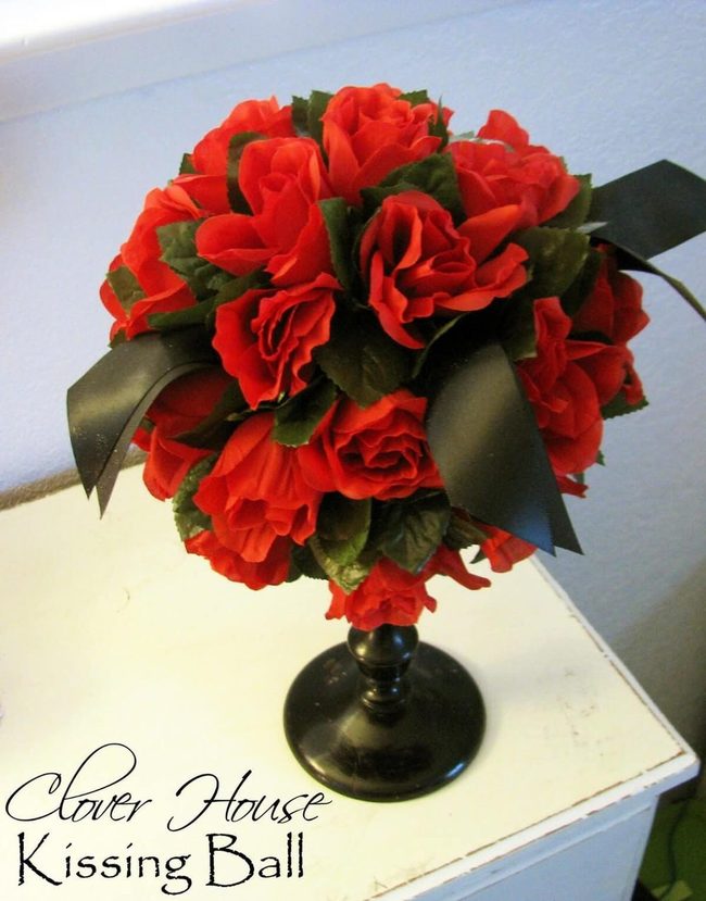 Red Roses Spherical Bloom Ball